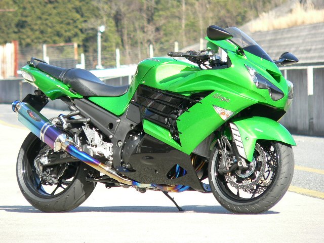 Ninja ZX-14R BEETカスタム車両
